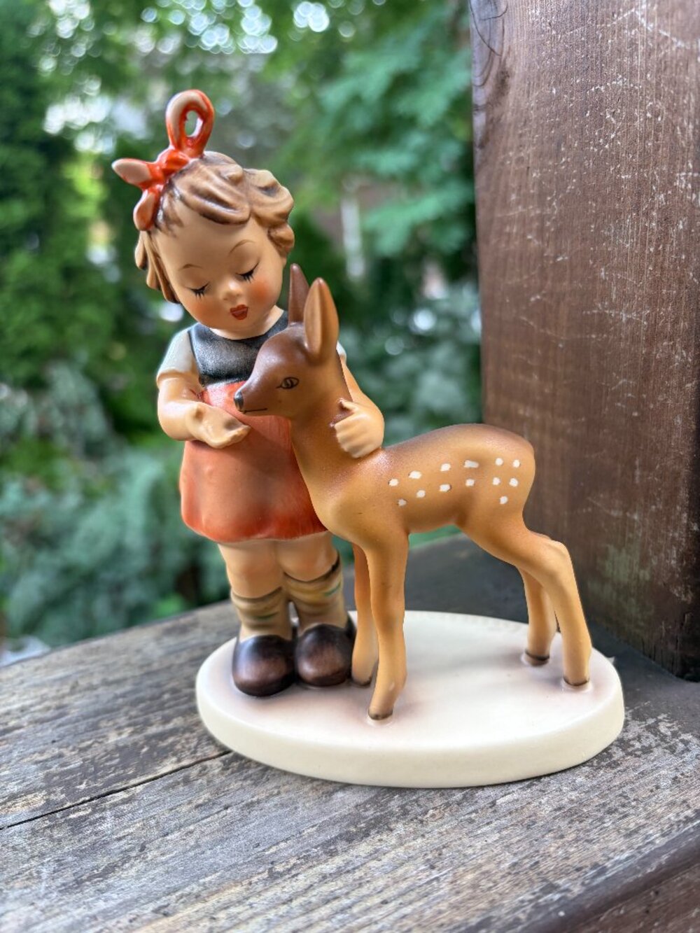 Collectible Hummel Goebel Friends Figurine #136/1 Girl & Fawn West Germany 5"